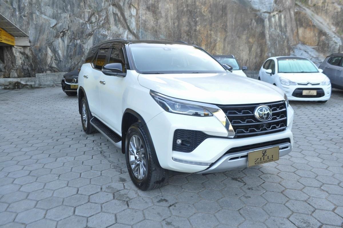 imagem de SW4 SRX 4x4 2.8 TDI 16V Dies. Aut.