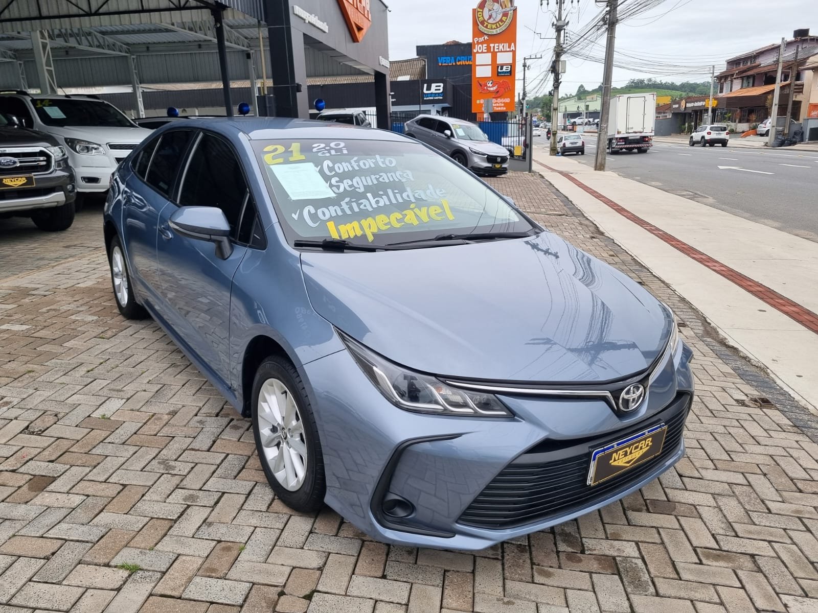 Toyota Corolla GLi 2.0 16V Flex Aut. na cor Cinza em Joinville / SC - 788686