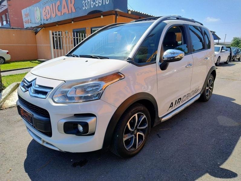 imagem de 1.6 So Chic Turbo 16V 5p Aut.