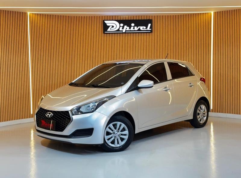 Hyundai HB20 Unique 1.0 Flex 12V Mec. na cor Prata em Curitiba / PR - 788723