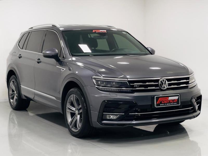 Volkswagen Tiguan Allspac R-Line 300 TSI 2.0 na cor Cinza em Curitiba / PR - 788907