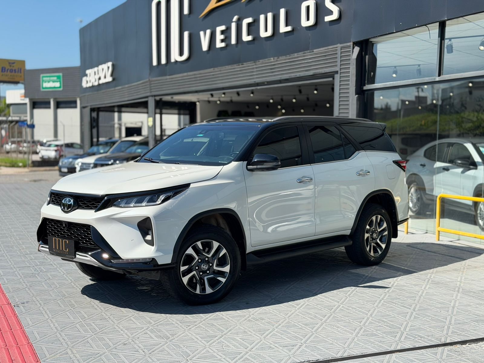 imagem de SW4 SRX Diamo. 4x4 2.8 TB Die Aut.