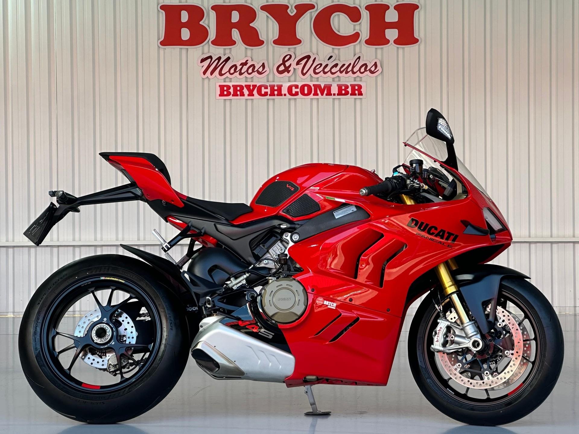 DUCATI PANIGALE V4 S  na cor Vermelho em Pomerode / SC - 789499