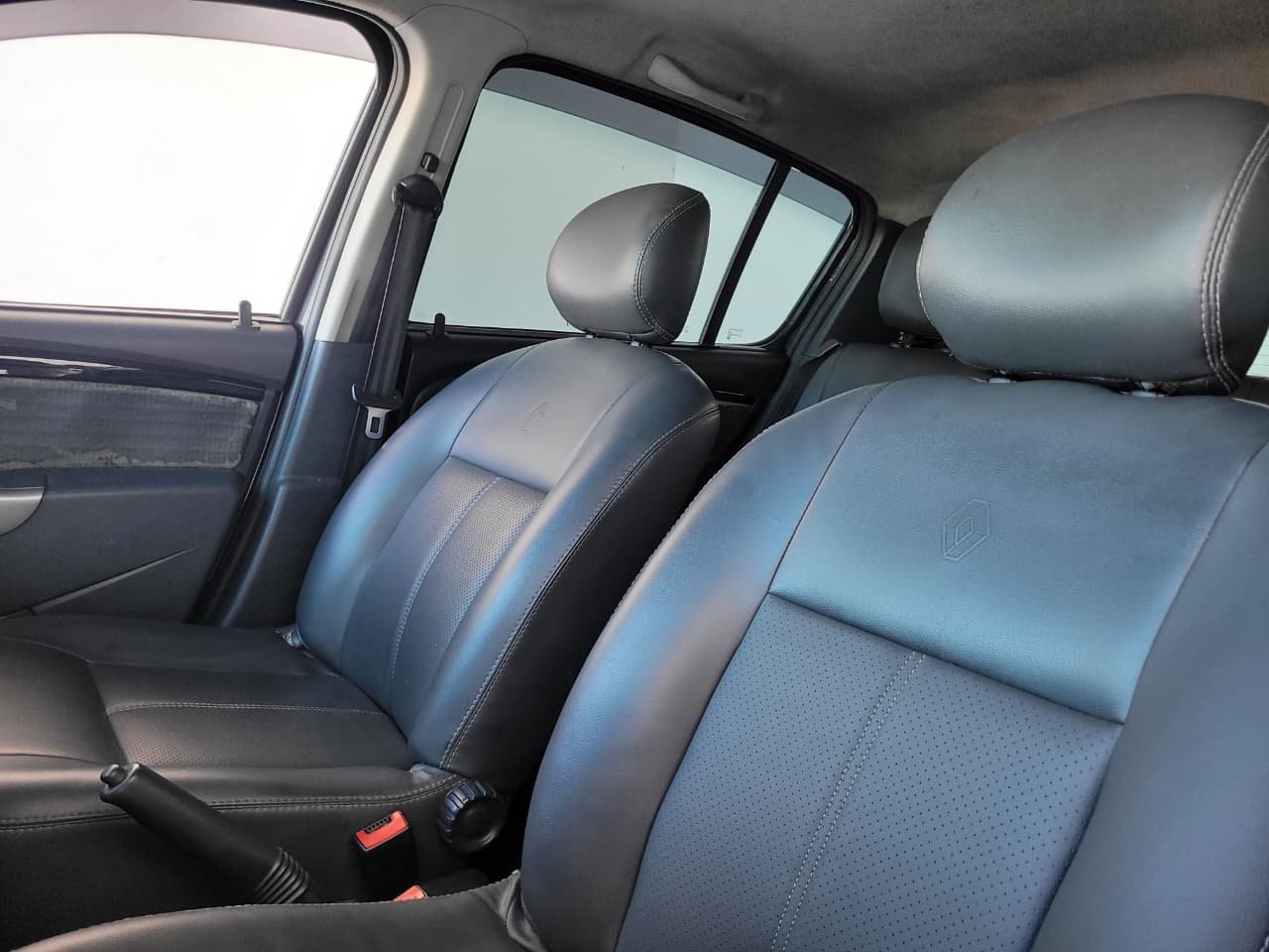 Renault Sandero Privilège Hi-Flex 1.6 16V 5p na cor Preto em São José / SC - 790512