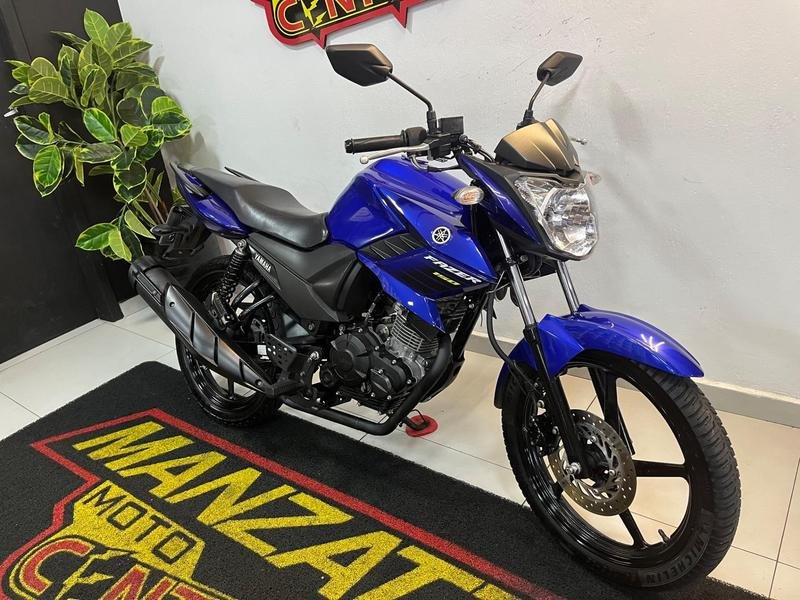 YAMAHA YS 150 FAZER SED/ FLEX  na cor Azul em Campo Largo / PR - 795427