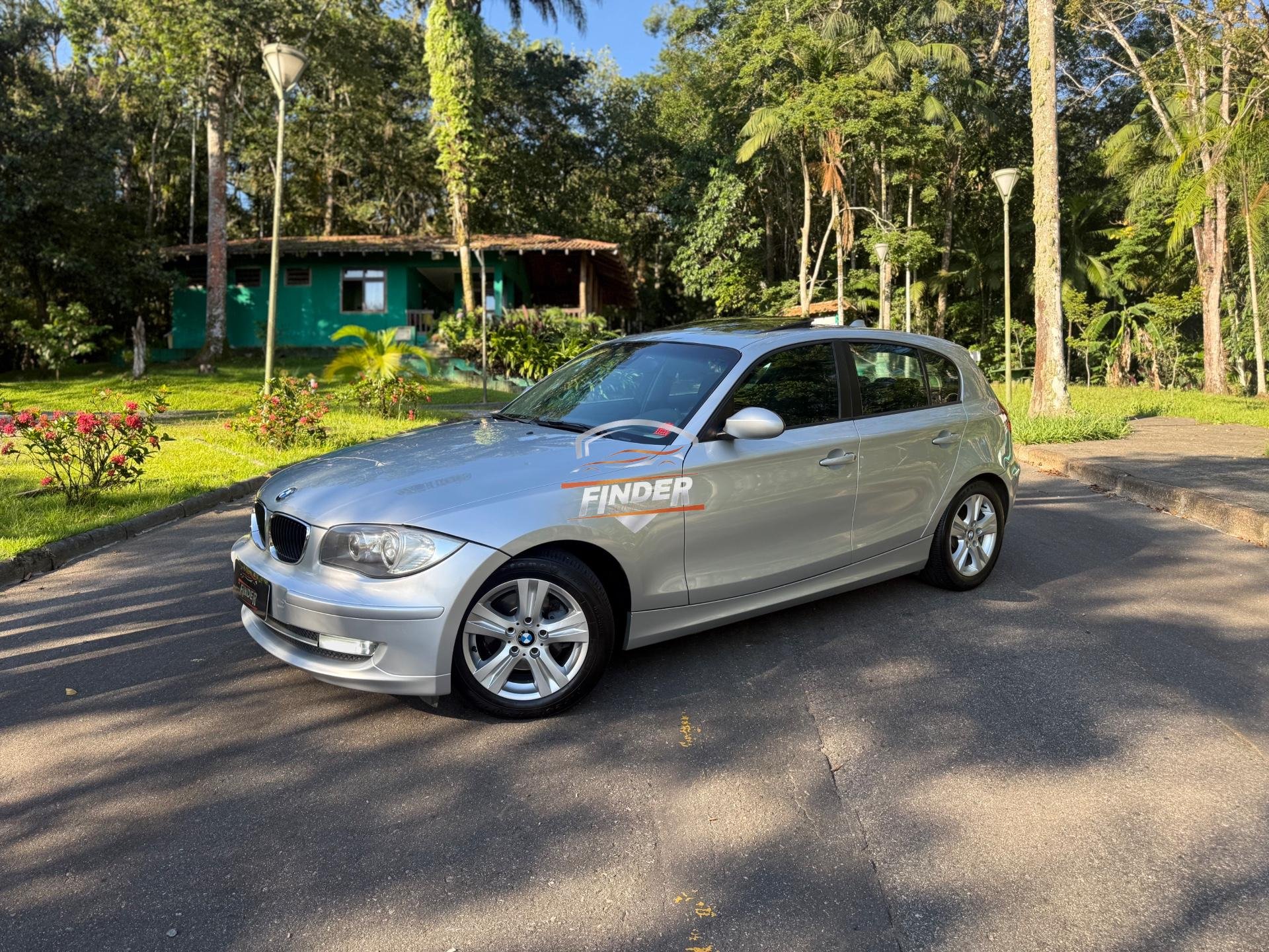 BMW 120i 2.0 16V 150cv/ 156cv 5p na cor Prata em Joinville / SC - 795486