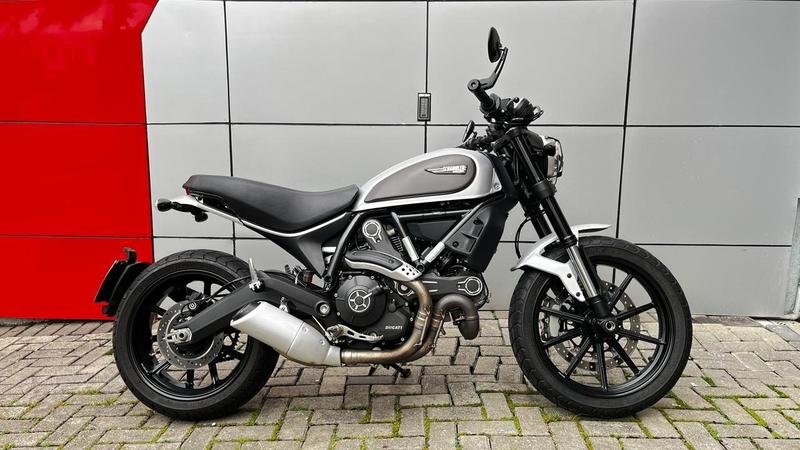 DUCATI SCRAMBLER CLASSIC 800cc  na cor Cinza em Curitiba / PR - 795973