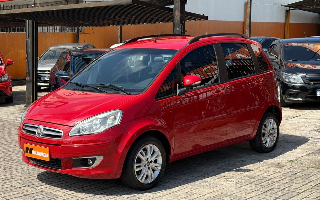 Fiat Idea ATTRACTIVE 1.4 Fire Flex 8V 5p na cor Vermelho em Curitiba / PR - 796308