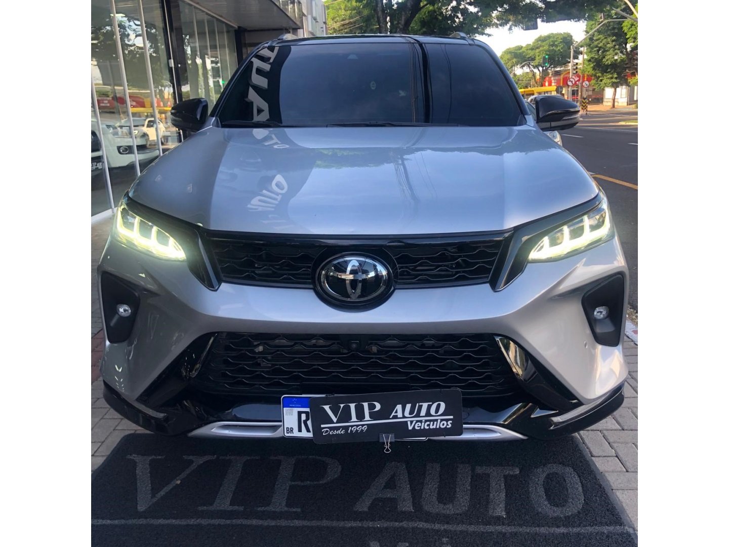 imagem de SW4 Diamond 2.8 TB 4x4 Die. Aut.