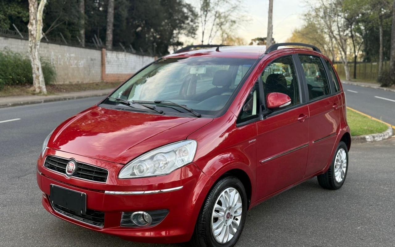 Fiat Idea ESSENCE Dualogic 1.6 Flex 16V 5p na cor Vermelho em Pinhais / PR - 804838