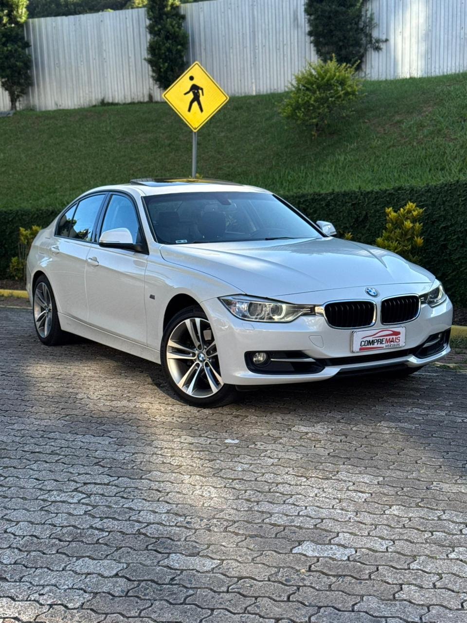 BMW 328iA Sport 2.0 16V/2.0 16V Flex 4p na cor Branco em Joinville / SC - 805413