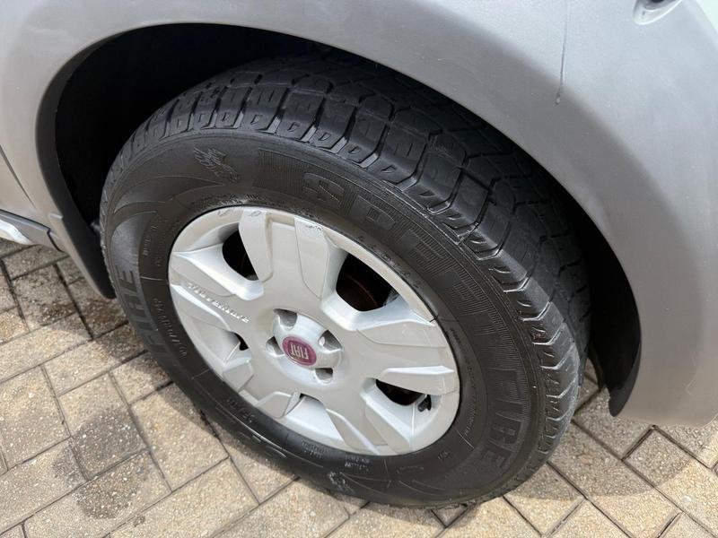 Alfa Romeo 147 2.0 16V 148cv 4p Semi-Aut. na cor Verde em Curitiba / PR - 805537