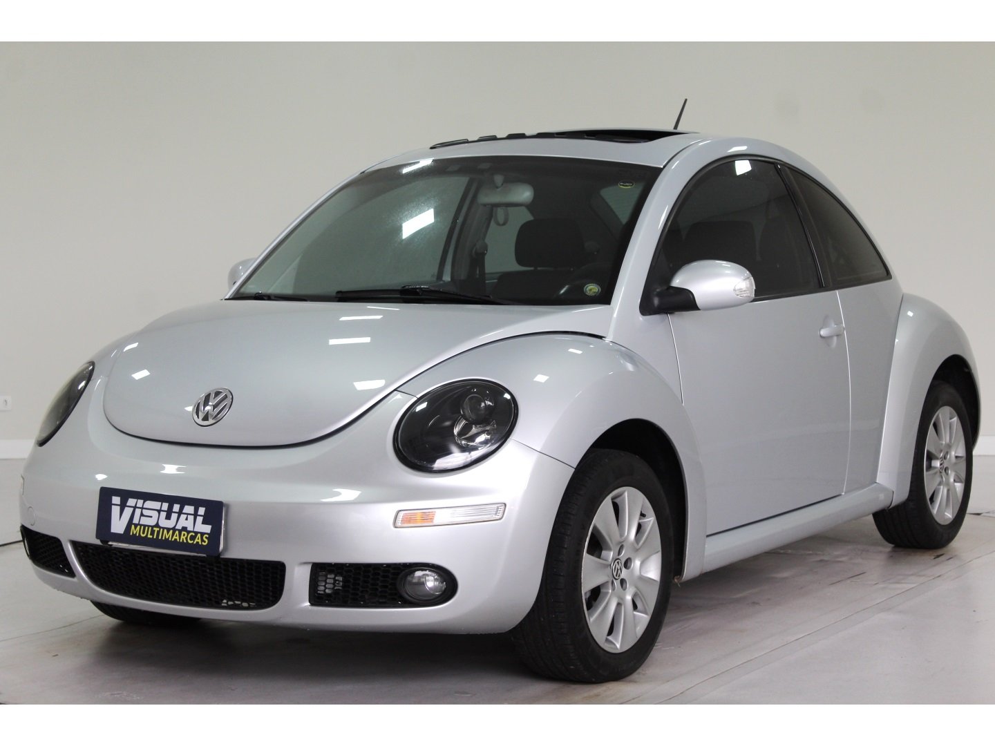 Volkswagen New Beetle 2.0 Mi Mec./Aut. na cor Prata em Curitiba / PR - 807407