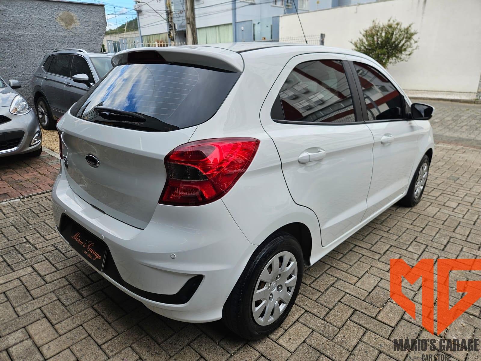 Ford Ka 1.0 8V/1.0 8V ST Flex 3p na cor Branco em Blumenau / SC - 808008