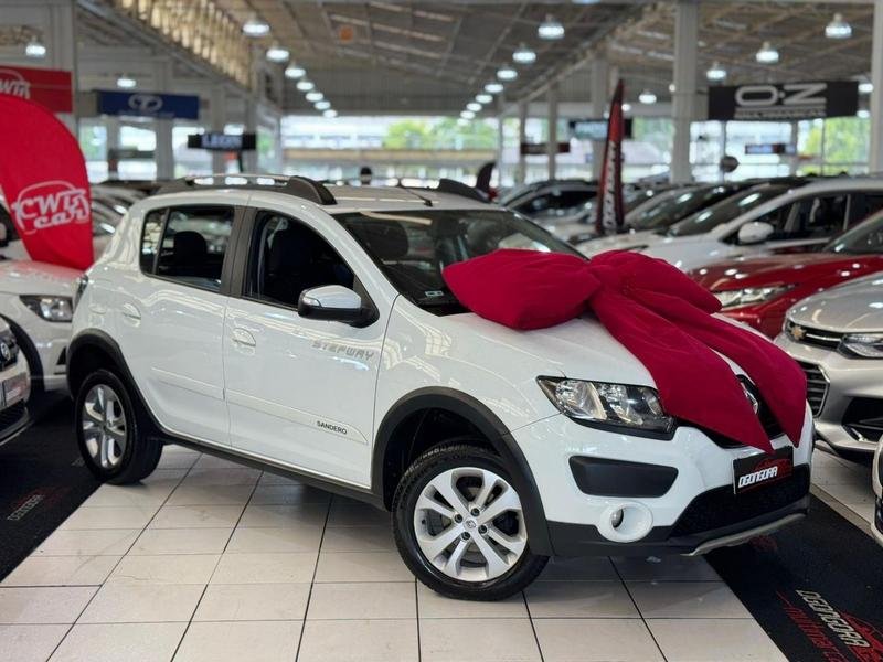 Renault SANDERO STEPWAY Flex 1.6 16V 5p na cor Branco em Curitiba / PR - 808726