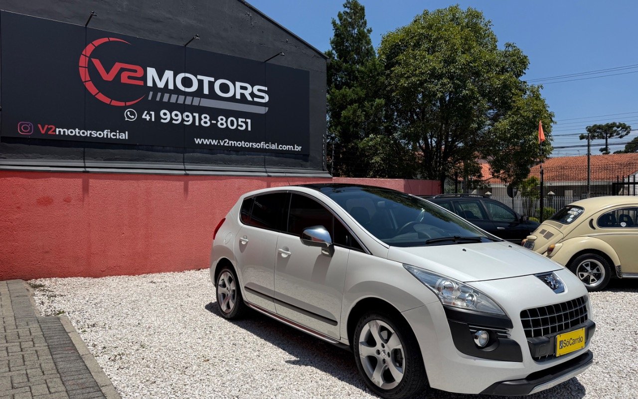 Peugeot 3008 Griffe 1.6 Turbo 16V 5p Aut. na cor Branco em Curitiba / PR - 810976