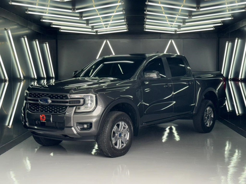 Ford Ranger XLS 2.0 4x4 CD Diesel Aut. na cor Cinza em Palhoça / SC - 811583