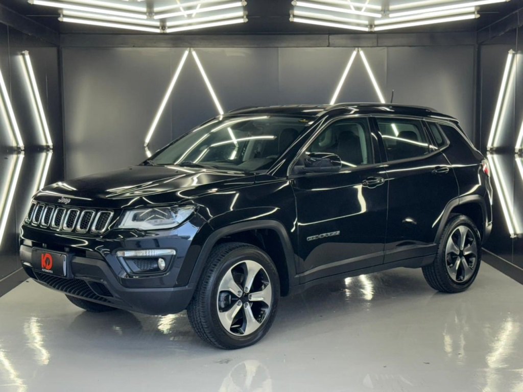 imagem de LONGITUDE 2.0 4x4 Dies. 16V Aut.