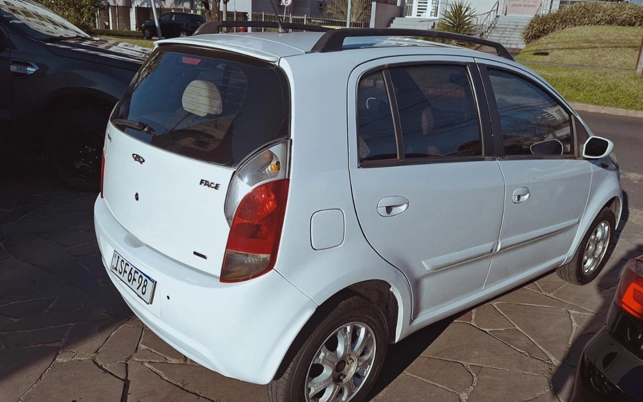 Caoa Chery/Chery Face 1.3 16V/1.3 16V Flex.Mec. na cor Branco no Porto Alegre / RS - 811744