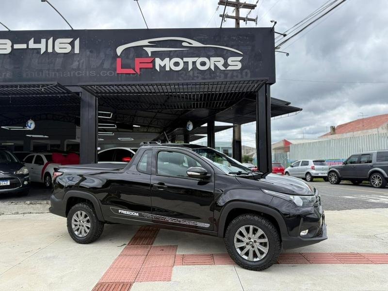 Fiat Strada Freedom 1.3 Flex 8V CS Plus na cor Preto em Curitiba / PR - 811890
