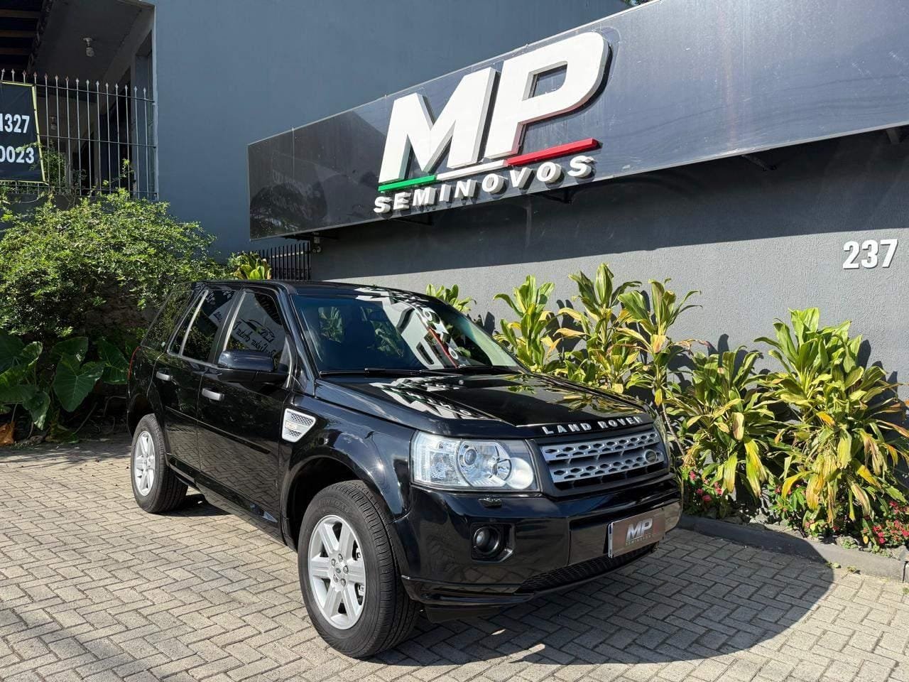 Land Rover Freelander 2 S 2.2 SD4 190cv T.Diesel na cor Preto em Florianópolis / SC - 812