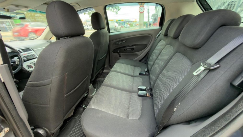 Fiat Punto ELX 1.4 Fire Flex 8V 5p na cor Preto em Ponta Grossa / PR - 812164