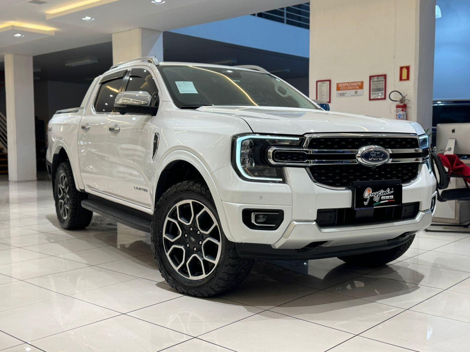 Ford Ranger Limited 3.0 V6 4x4 CD TB Die. Aut na cor Branco no Rio Grande / RS - 812549