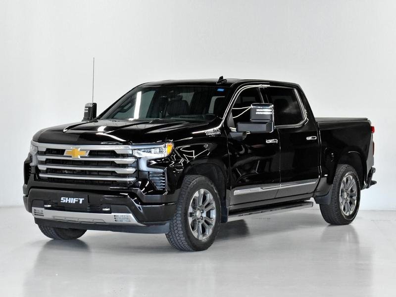 Chevrolet Silverado High Country 5.3 V8 AWD Aut. na cor Preto em Curitiba / PR - 812649