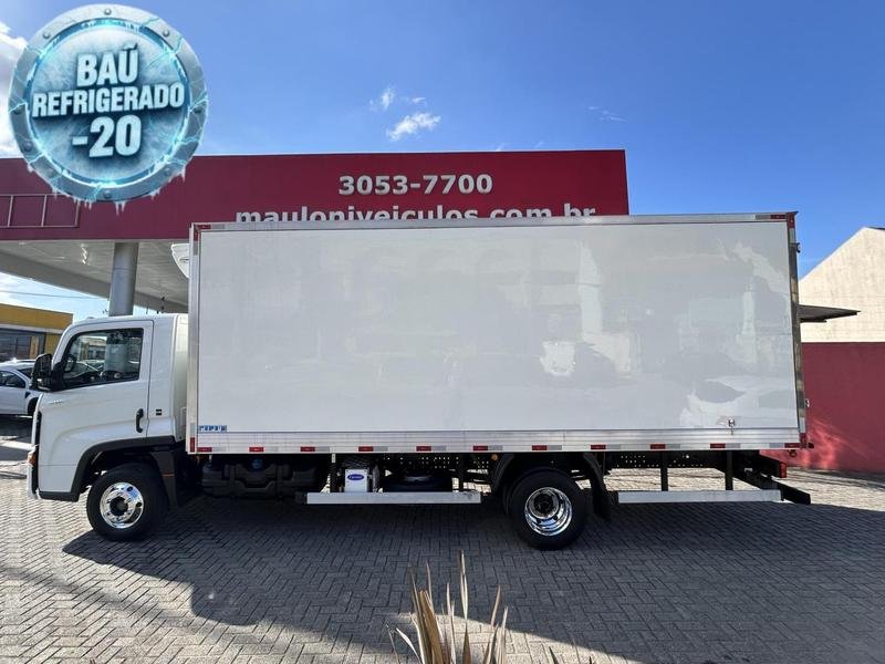 VOLKSWAGEN 11-180 Delivery 2p (diesel)(E5) na cor Branco em Curitiba / PR - 812909