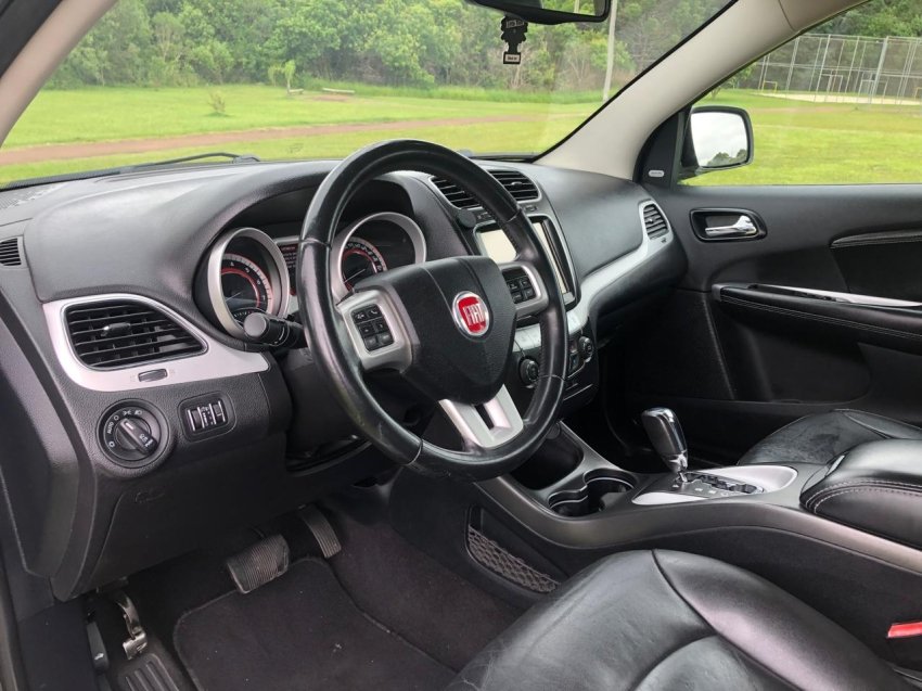 Fiat Freemont EMOT./PRECISION 2.4 16V 5p Aut. na cor Prata em Curitiba / PR - 813612