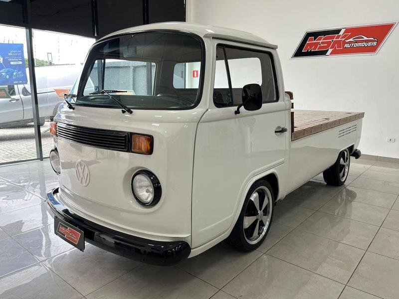 Volkswagen Kombi Pick-Up na cor Branco em Curitiba / PR - 814160