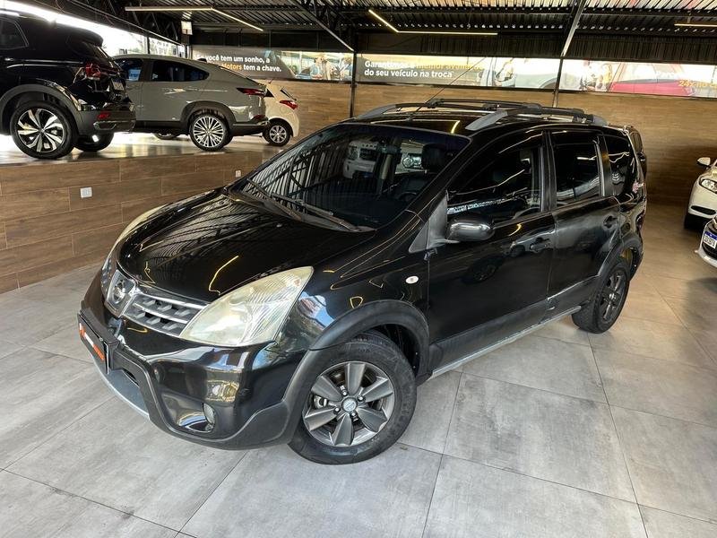 Nissan LIVINA X-GEAR SL 1.6 16V Flex Fuel Mec. na cor Preto em São José dos Pinhais / PR - 814196