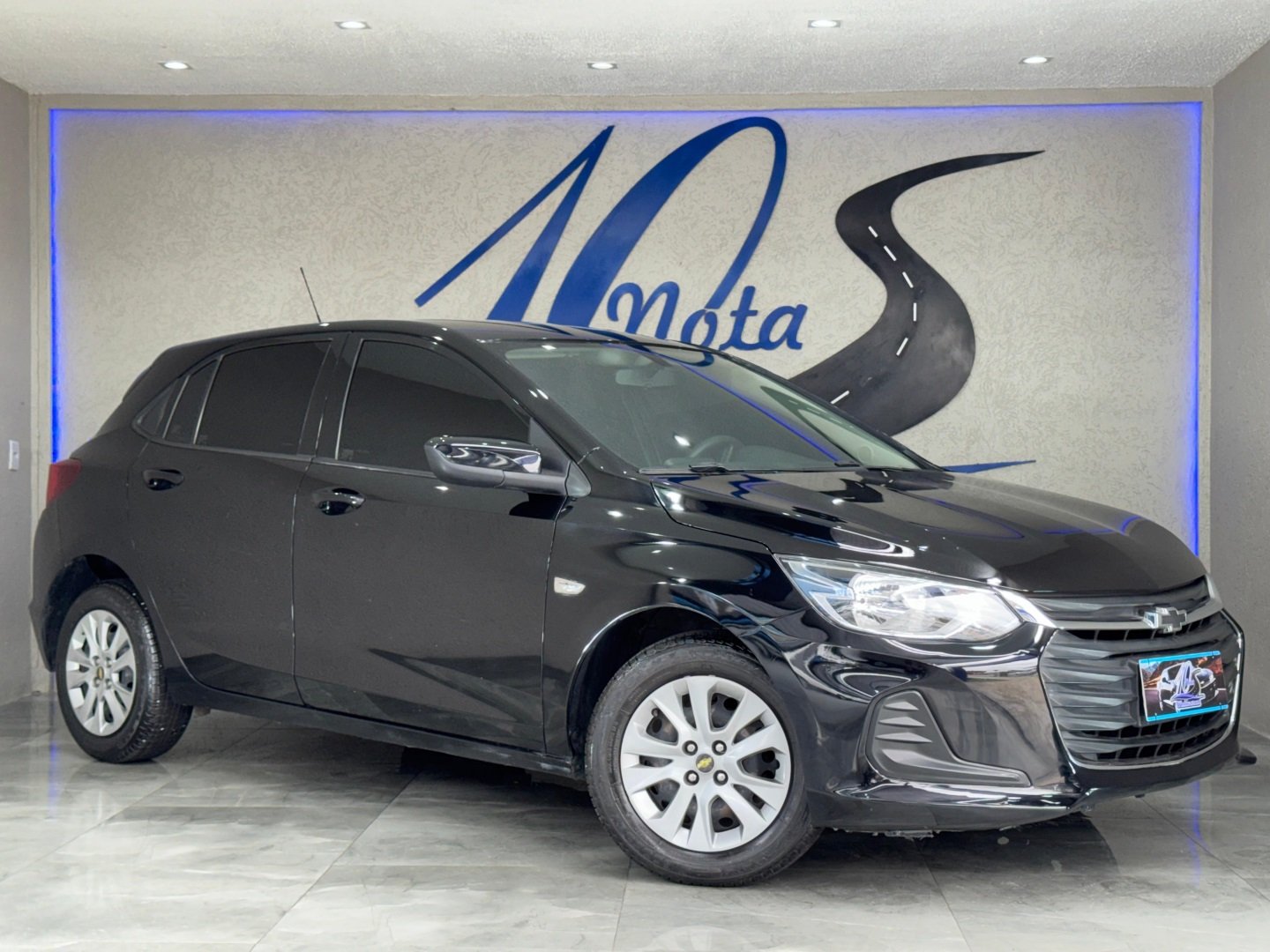 Chevrolet ONIX HATCH LT 1.0 12V Flex 5p Mec. na cor Preto em Curitiba / PR - 814471