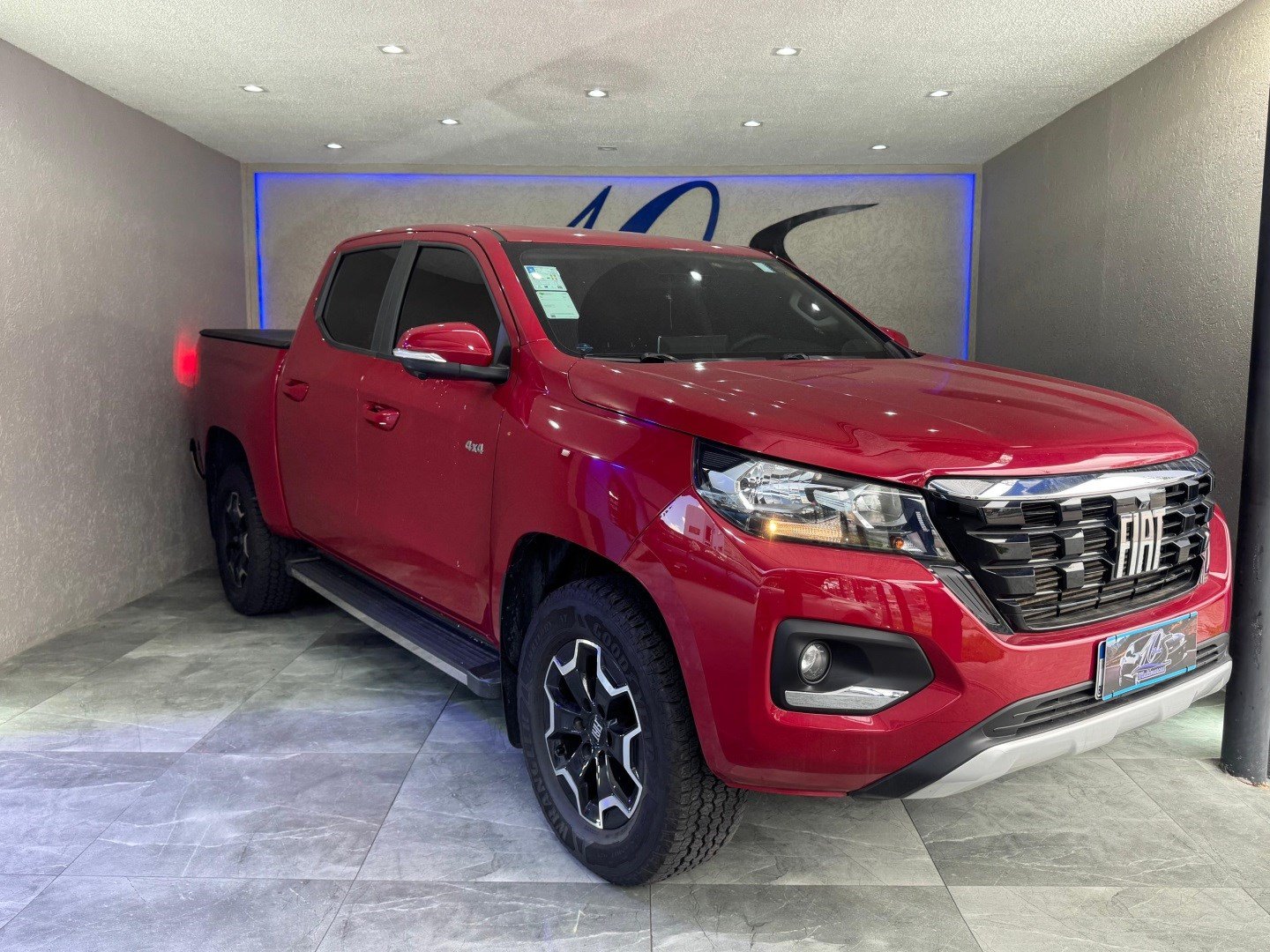 Fiat Titano Volcano 2.2 16V 4x4 TB Die. Aut. na cor Vermelho em Curitiba / PR - 814489