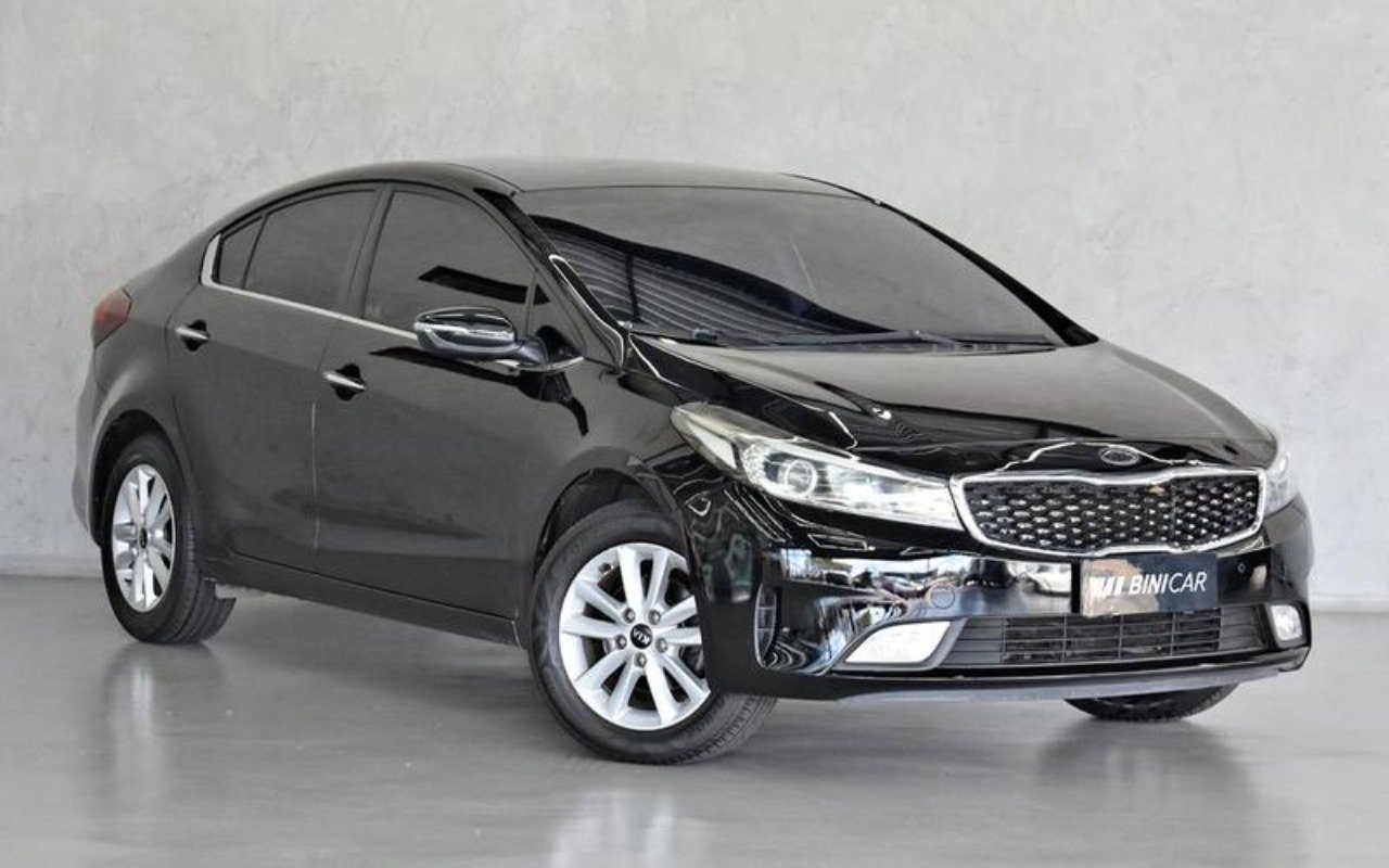 Kia Cerato 1.6 16V Flex Aut. na cor Preto em Curitiba / PR - 814786
