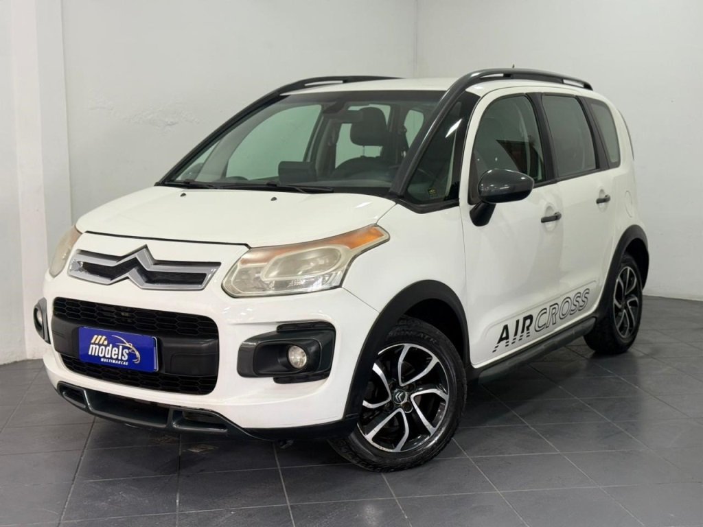 Citroën DS5 1.6 So Chic Turbo 16V 5p Aut. na cor Branco em Curitiba / PR - 817782