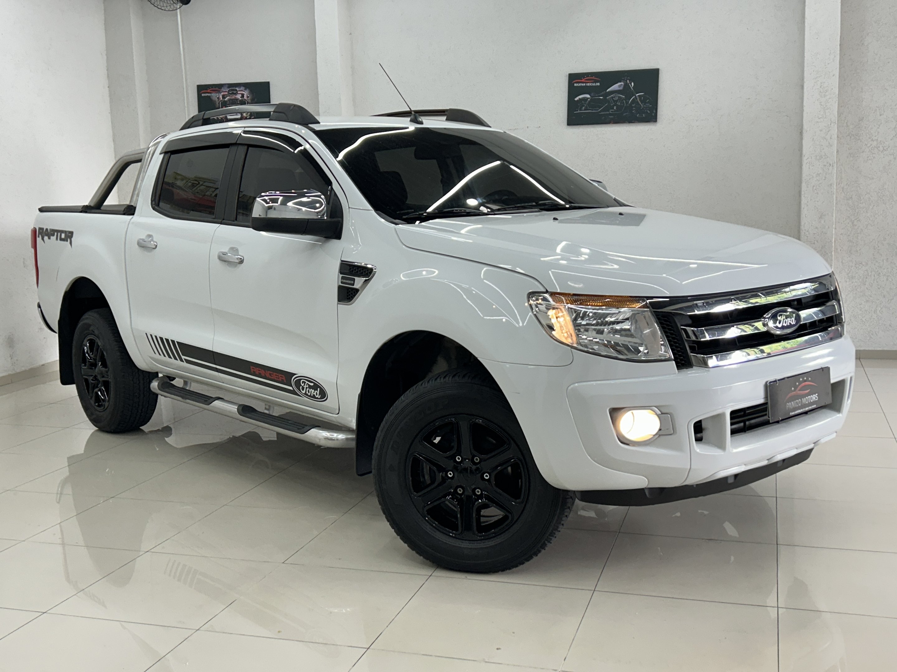 Ford Ranger XLT 2.5 16V 4x2 CD Flex na cor Branco em Curitiba / PR - 817965