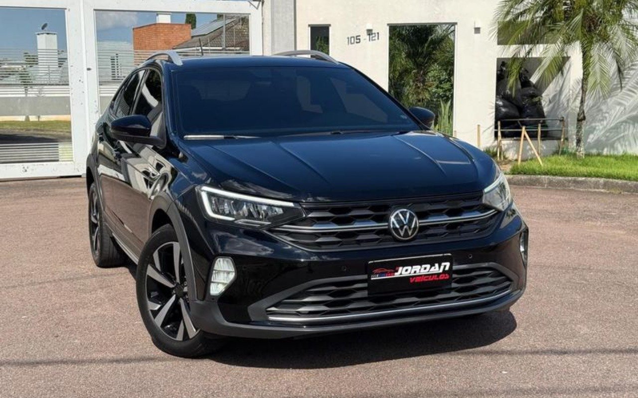 Volkswagen Nivus Highline 1.0 200 TSI Flex Aut. na cor Preto em Curitiba / PR - 818590