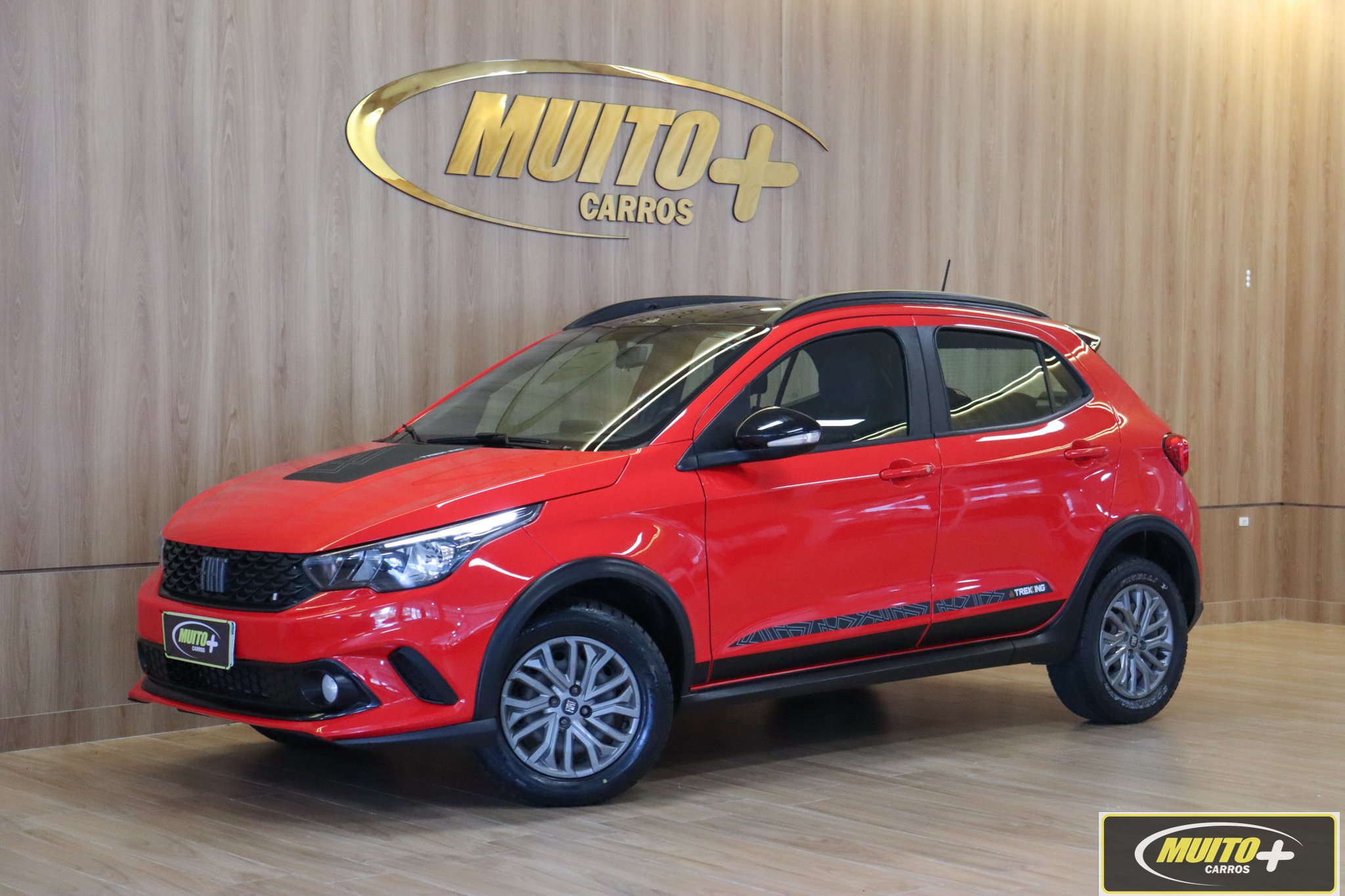 Fiat Argo TREKKING 1.3 8V Flex na cor Vermelho em São José / SC - 818719
