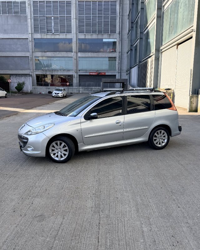 Peugeot 207 SW XS 1.6 Flex 16V 5p Aut. na cor Prata em Curitiba / PR - 819291