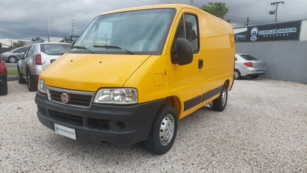 Fiat Ducato Cargo Curto 2.3 ME Diesel na cor Amarelo em Curitiba / PR - 819293