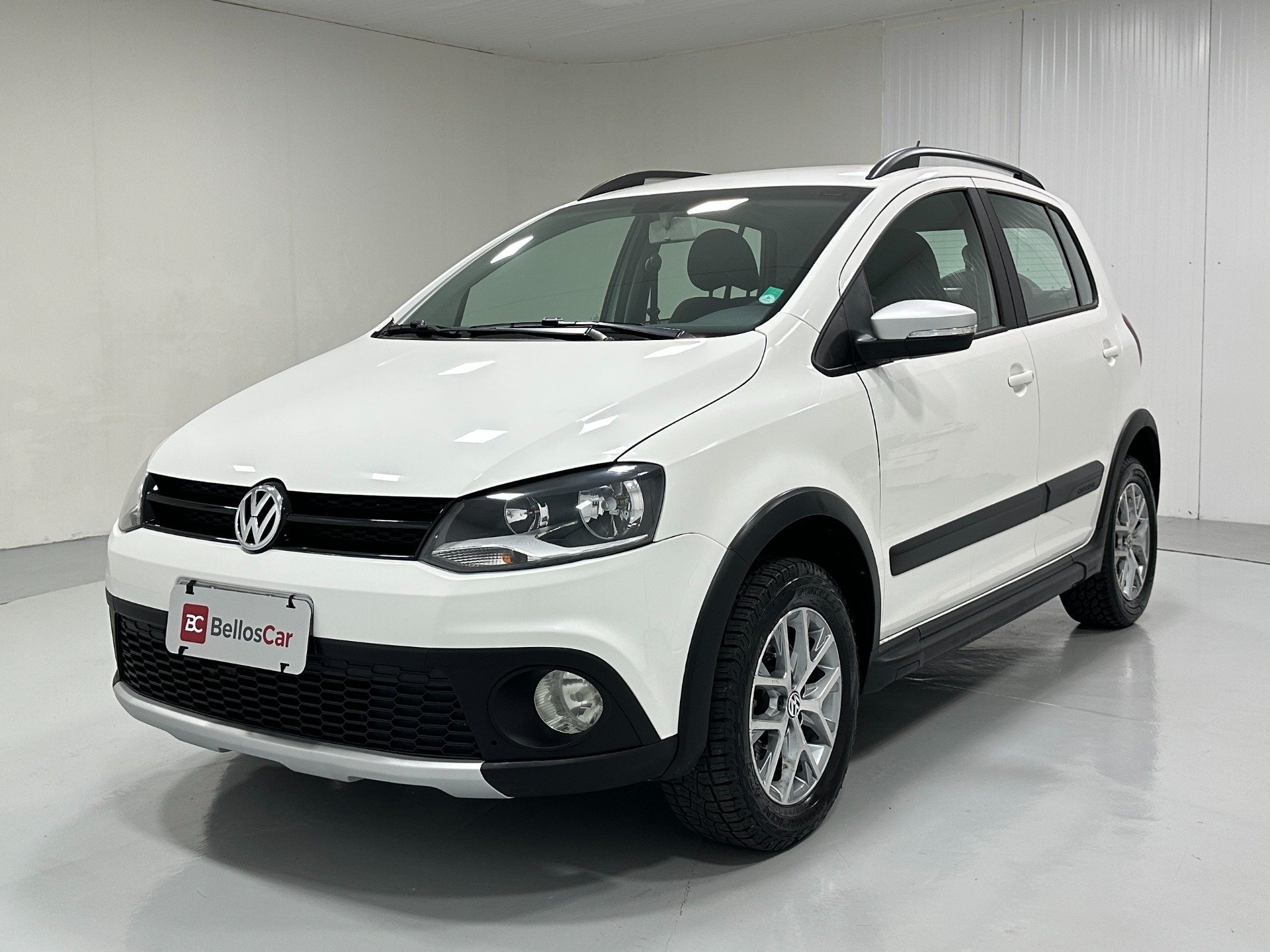 Volkswagen Crossfox I MOTION 1.6 Mi T. Flex 8V 5p na cor Branco em Curitiba / PR - 819561