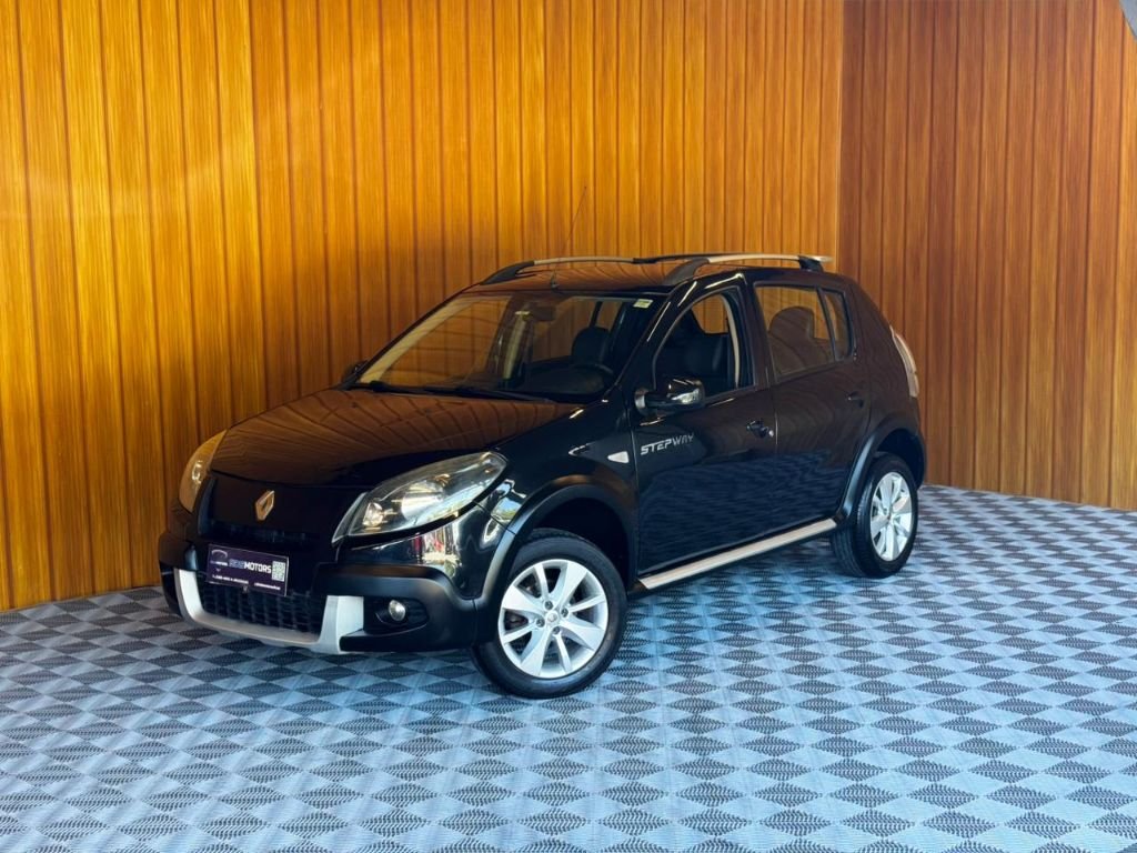 Renault Sandero STEPWAY Hi-Flex 1.6 16V 5p na cor Preto em Joinville / SC - 819776