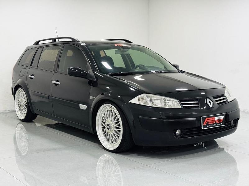 Renault Megane Grand Tour Dynam. Hi-Flex 1.6 16V na cor Preto em Curitiba / PR - 819823