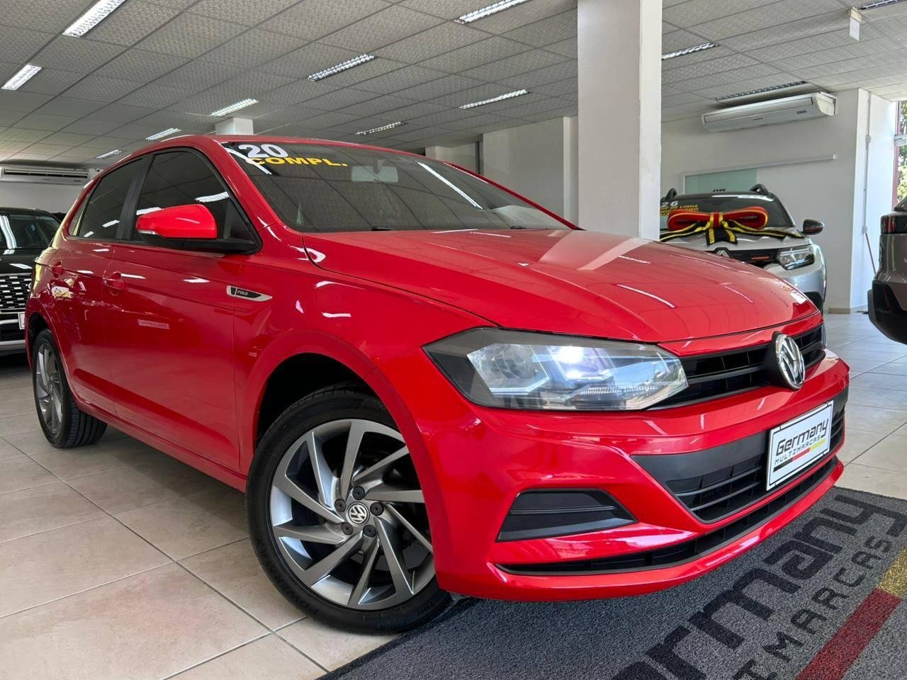 Volkswagen Polo 1.0 Flex 12V 5p na cor Vermelho em Blumenau / SC - 820139