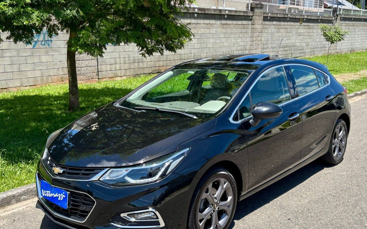 Chevrolet Cruze LTZ 1.4 16V Turbo Flex 4p Aut. na cor Preto em Curitiba / PR - 820145