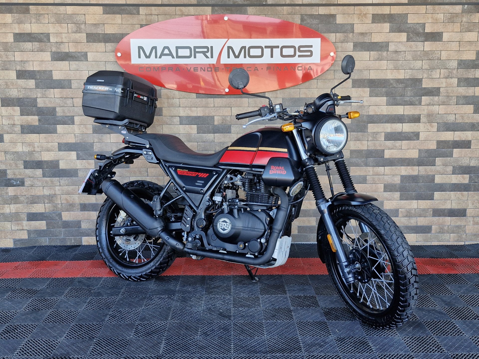Royal Enfield Scram 411 EFI  na cor Preto em Palhoça / SC - 820920