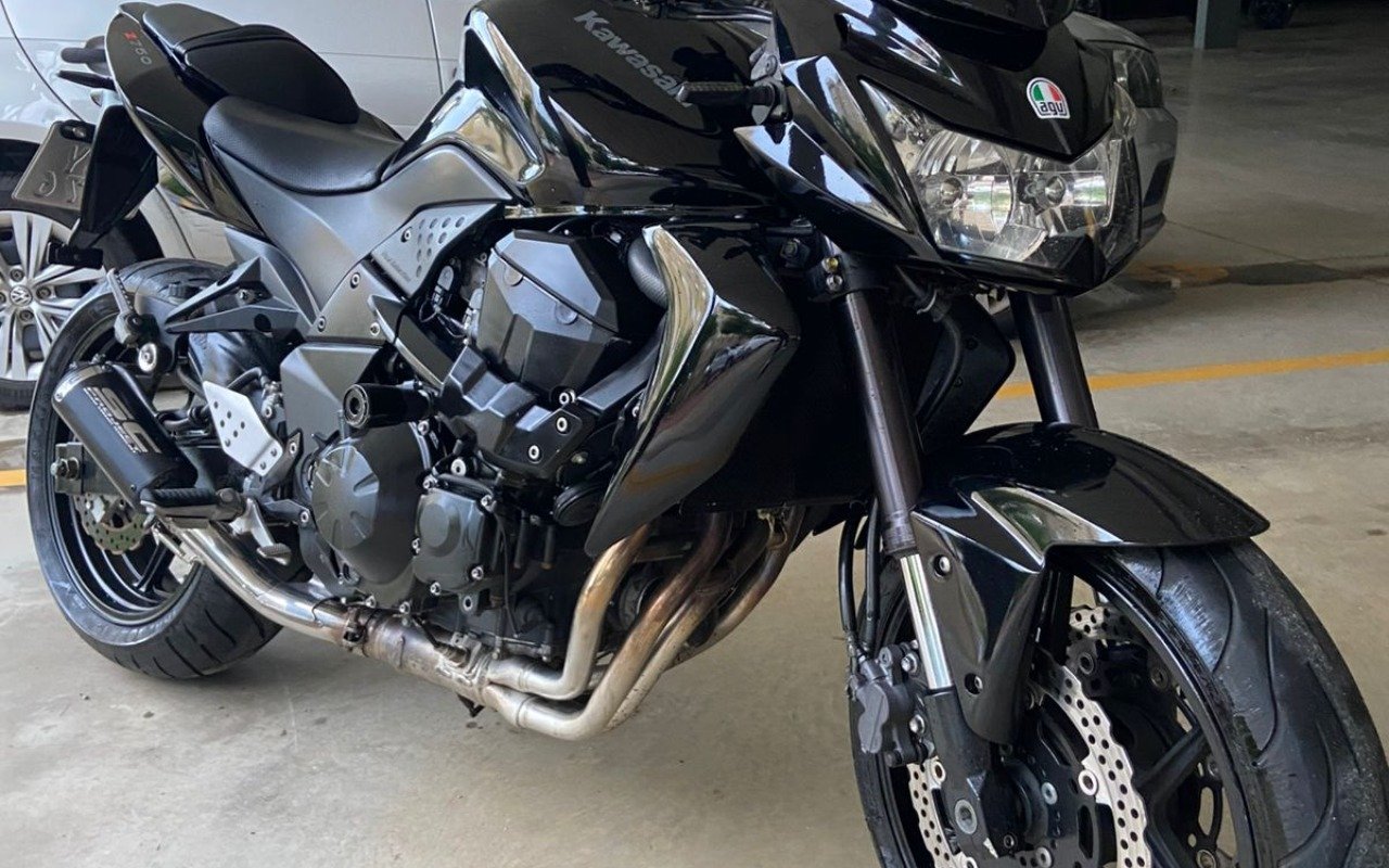 KAWASAKI Z 750  na cor Preto em Campinas / SP - 820960