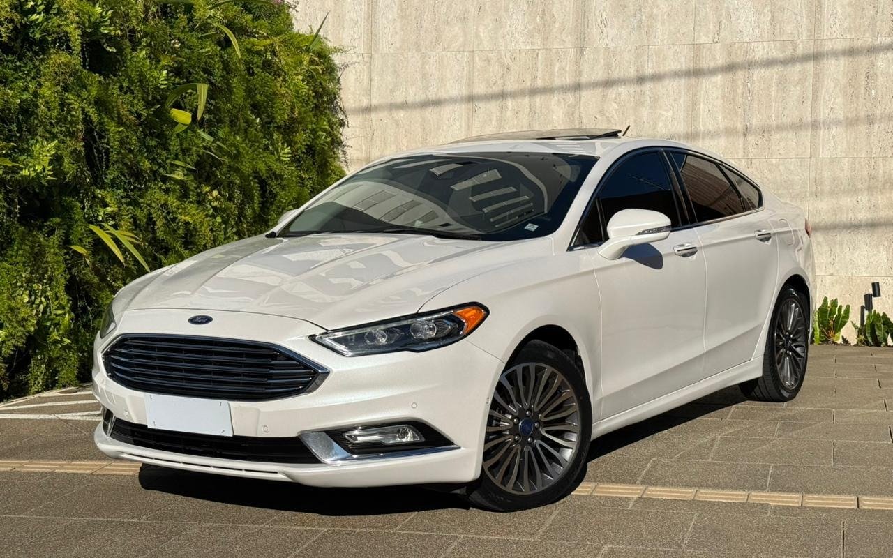 Ford Fusion Titanium 2.0 GTDI Eco. Awd Aut. na cor Branco em Cascavel / PR - 821078