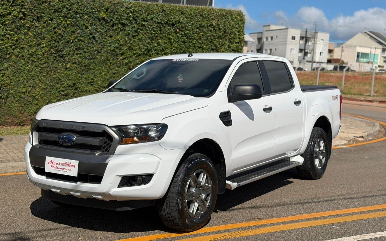 imagem de XLS 2.2 4x4 CD Diesel Mec.